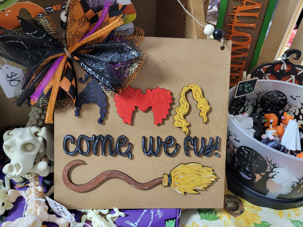 Craft Class: Hocus Pocus Door Hanger – CraftingShapes