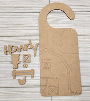 "Cute Pig" Door Hanger Craft Kit